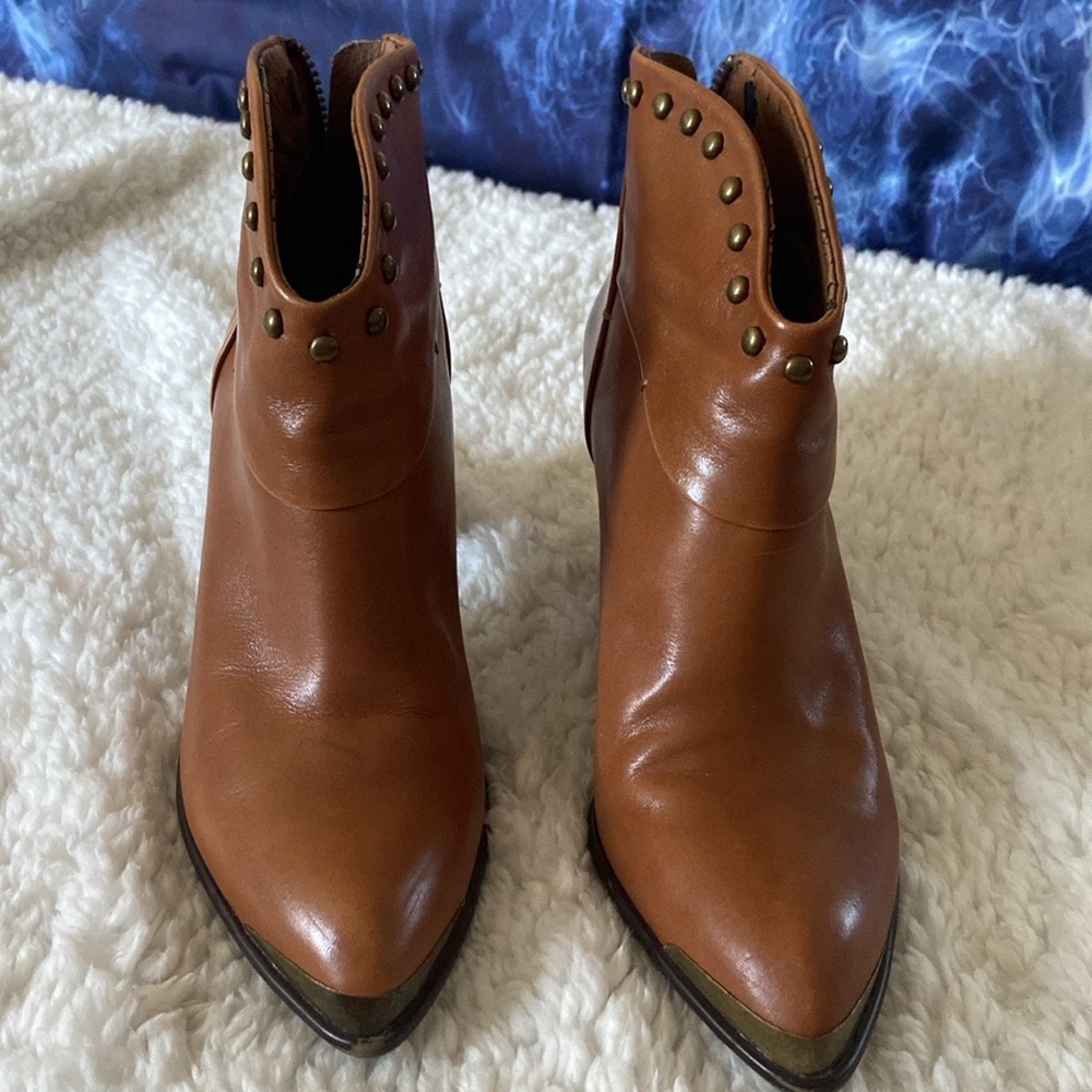 B. Makowsky Studded Carmel Colored Ankle Boots